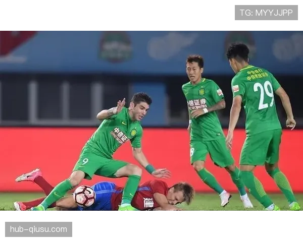 青岛西海岸防守对决成功率不足 协防默契有待提升